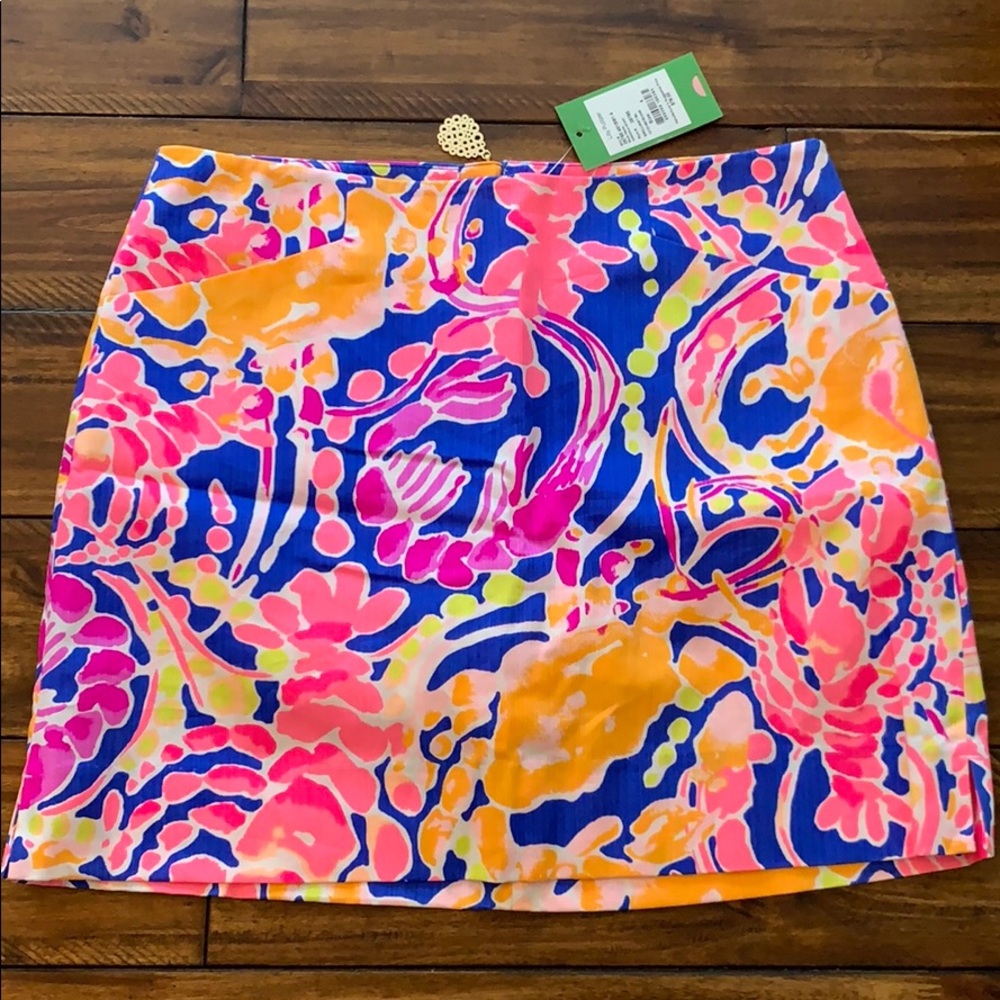 NWT catch and release marigold skort size 4